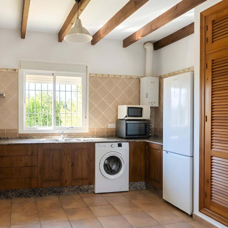Casa con Piscina Privada Urbanizacion Roche Viejo - Ferienhaus - 12