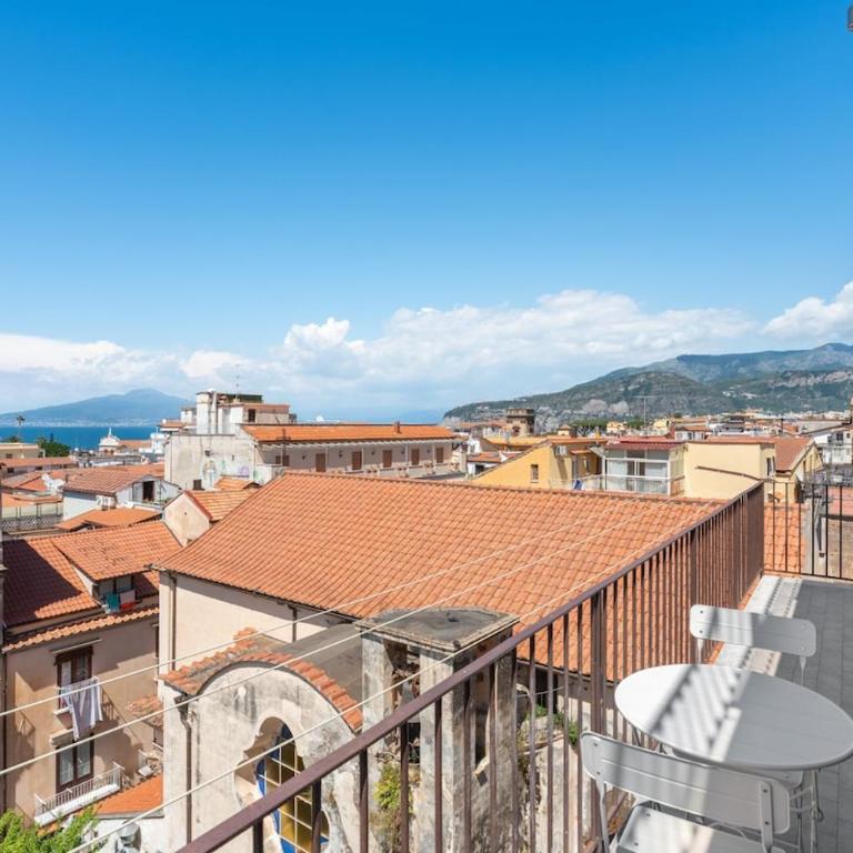 Sorrento Skyline 3BR Apartment Seaview Terrace - Three-Bedroom Apartment - 27