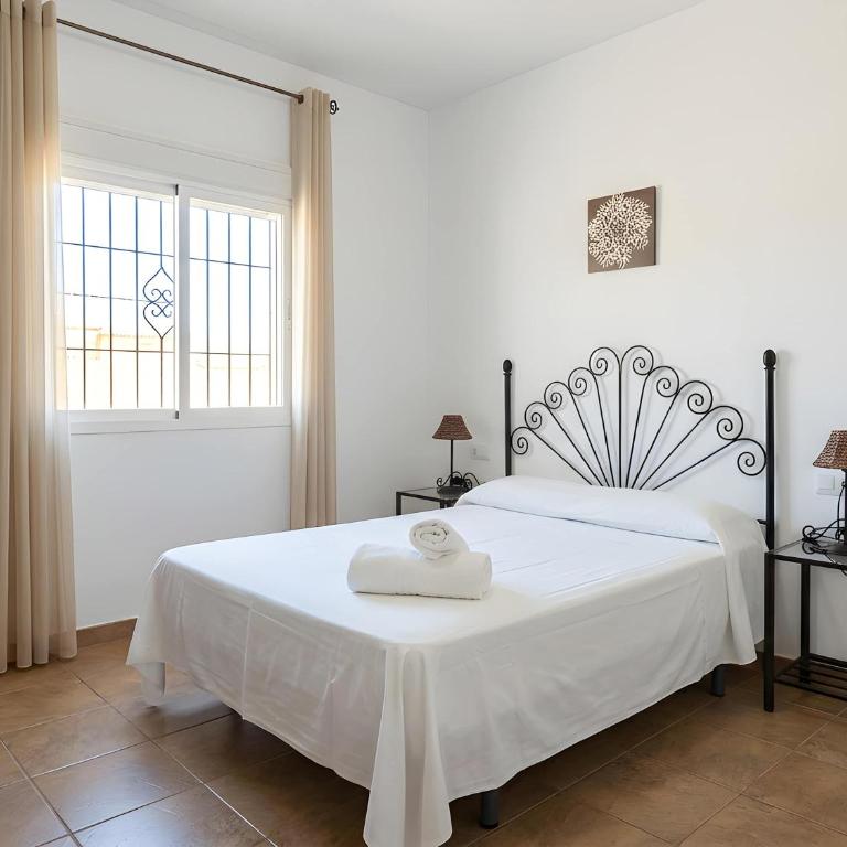 Casa con Piscina Privada Urbanizacion Roche Viejo - Ferienhaus - 18