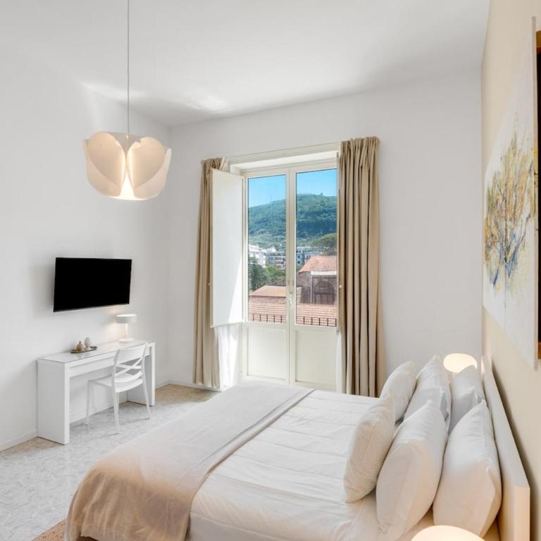 Sorrento Skyline 3BR Apartment Seaview Terrace - Three-Bedroom Apartment - 40