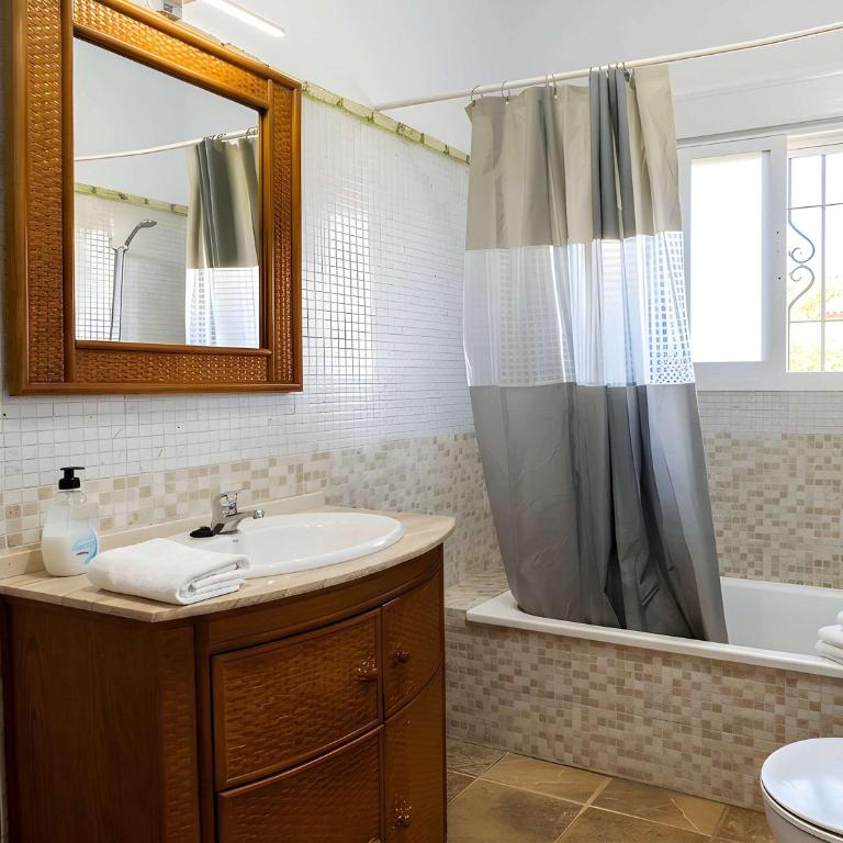 Casa con Piscina Privada Urbanizacion Roche Viejo - Ferienhaus - 19
