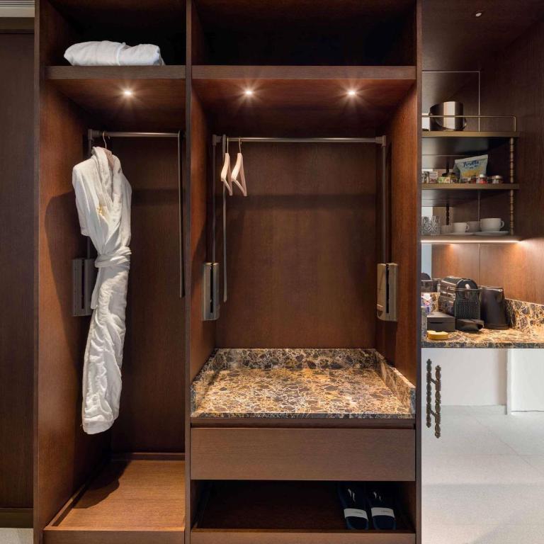 SLS Barcelona - Accessible Twin Room - 4