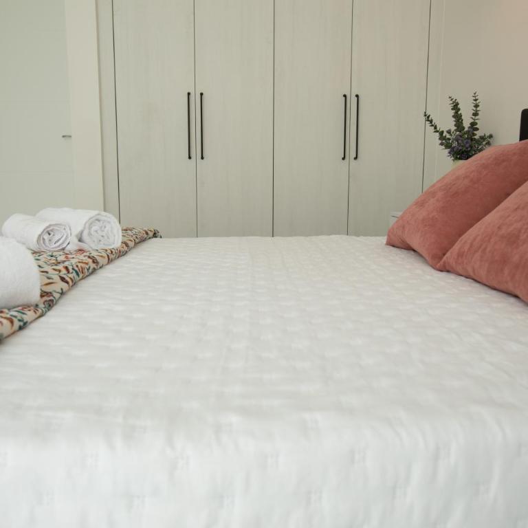 GOZAMENA Villa 167 PRIVATE POOL AND JACUZZY - Three-Bedroom Villa - 5