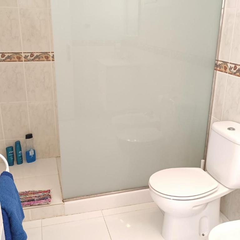 bright suite with private entrance and balcony - Apartamento de 1 dormitorio - 13