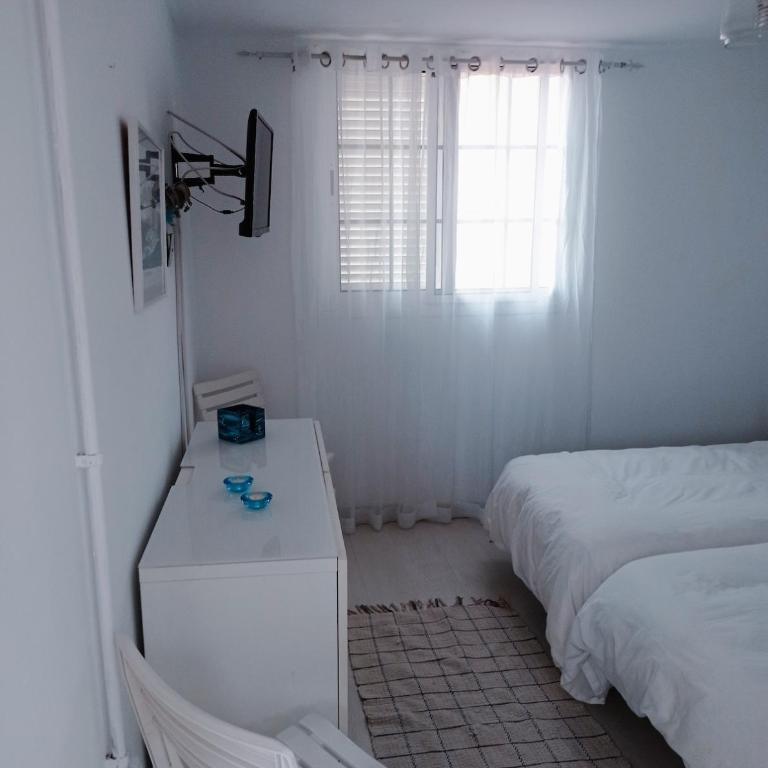 bright suite with private entrance and balcony - Apartamento de 1 dormitorio - 25