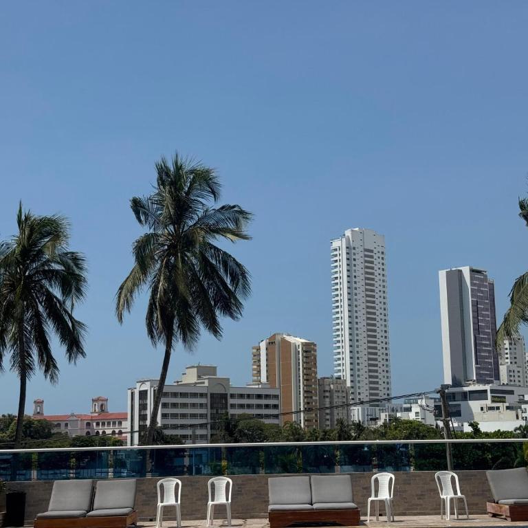 Lovely Apt with Pool and Views - Two-Bedroom Apartment - 4