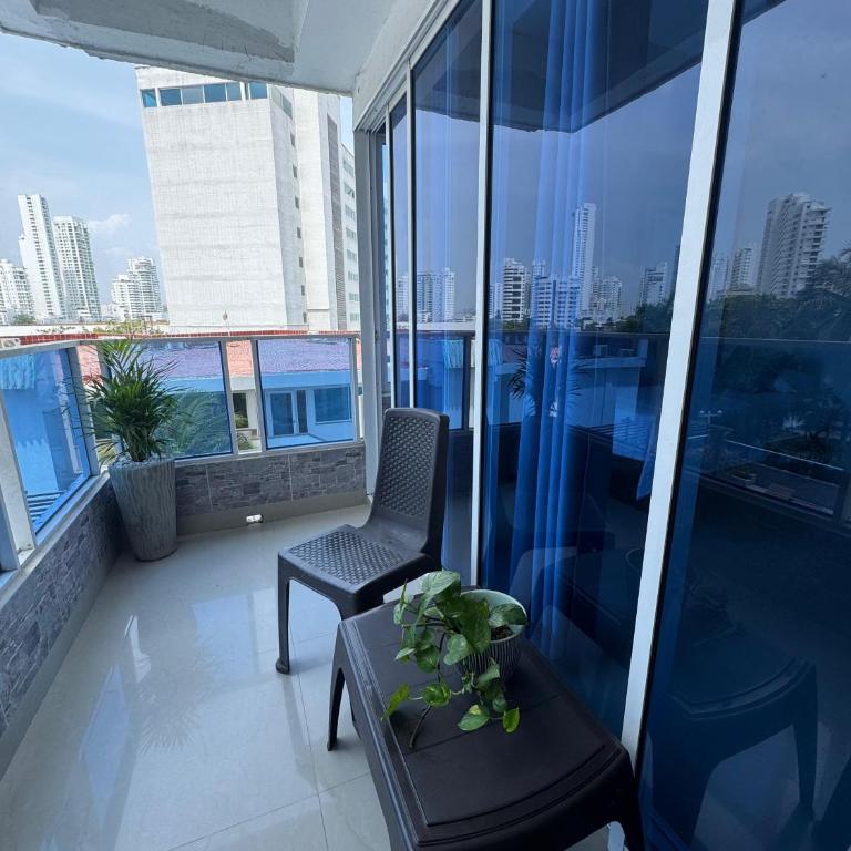Lovely Apt with Pool and Views - Two-Bedroom Apartment - 5