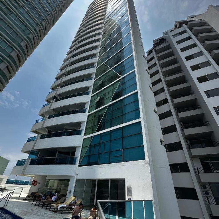 Sand Whisper Infinito Inn Bocagrande Cartagena - Two-Bedroom Deluxe Apartment - 57