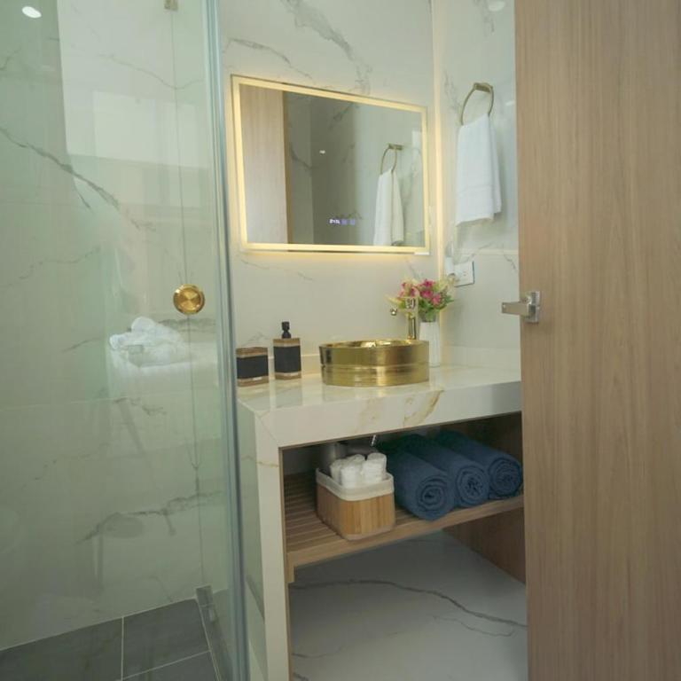 Sand Whisper Infinito Inn Bocagrande Cartagena - Two-Bedroom Deluxe Apartment - 69