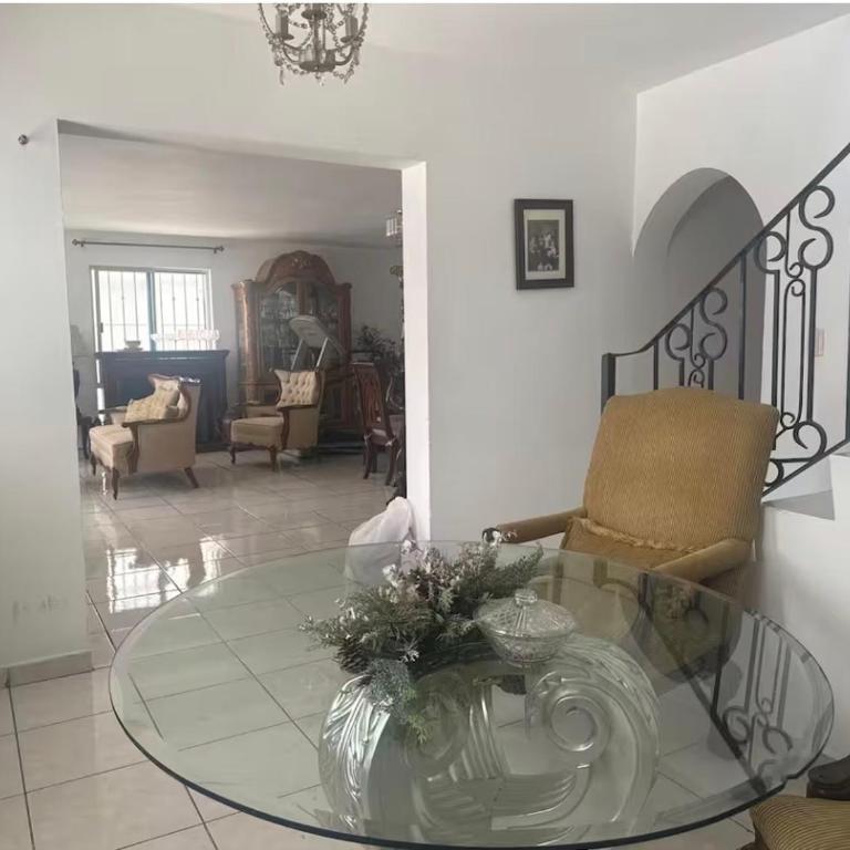 Casa Brisas - Three-Bedroom House - 10