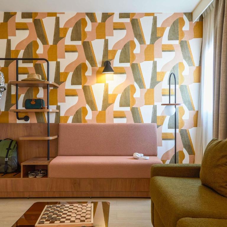 ibis Styles Marseille Palais des Congrès Vélodrome - Chambre Double Familiale avec Canapé-Lit - 1
