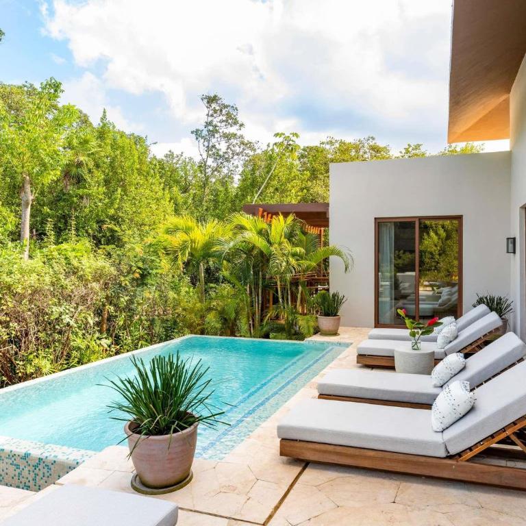 Fairmont Mayakoba - Tortuga Presidential King Suite with Infinity Pool and Lagoon View - Butler Service - 1