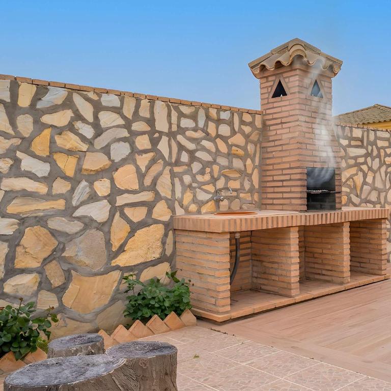 Chalet Piscina Privada Aire acondicionado Agua salada y vallada solo alquilamos a familias - Maison de Vacances - 18