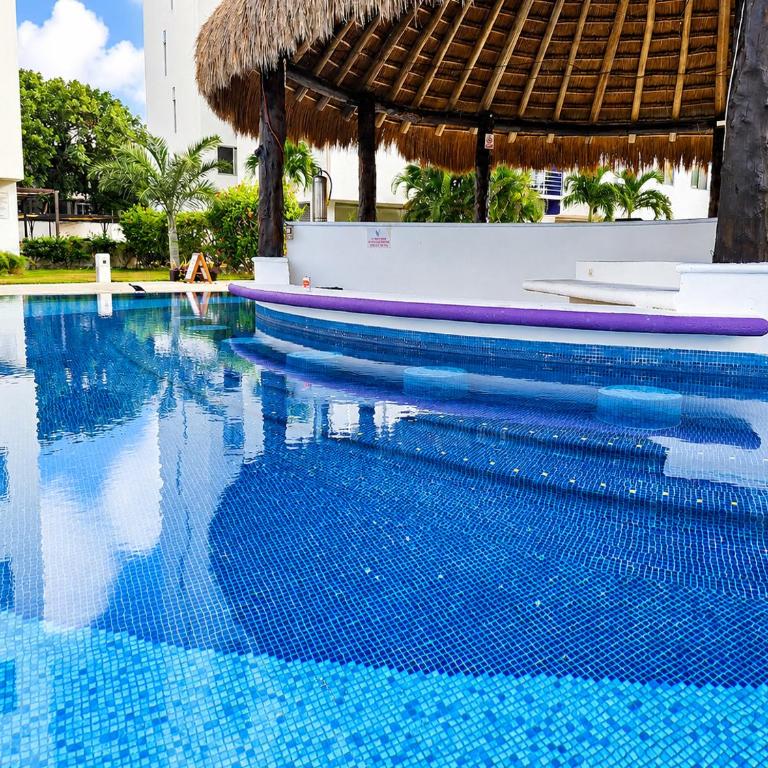 2BR Resort Apartment Cancun Pool WiFi AC - Apartamento de 2 dormitorios con balcón - 8