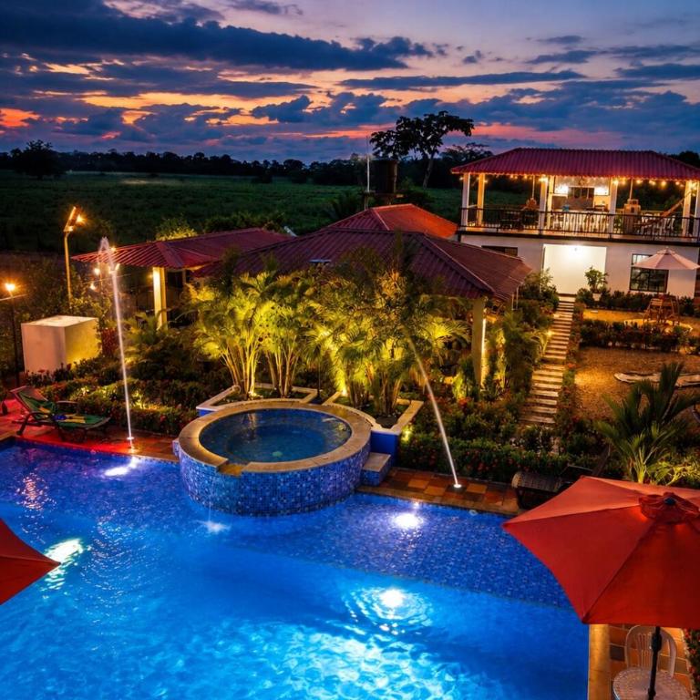 Casa de campo en Pompeya - Eight-Bedroom House - 24