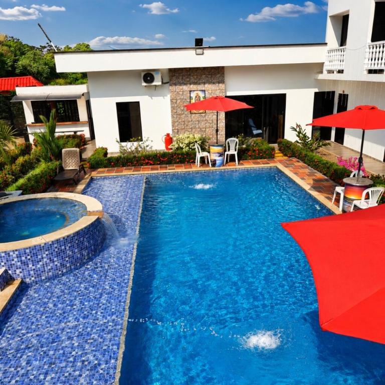 Casa de campo en Pompeya - Eight-Bedroom House - 1