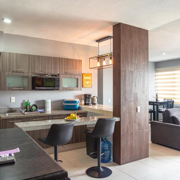 2BR Resort Apartment Cancun Pool WiFi AC - Apartamento de 2 dormitorios con balcón - 14