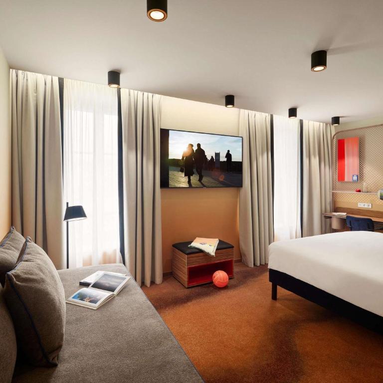 You Hotel Deauville - Handwritten Collection - Chambre Triple Supérieure avec 1 Lit Double et 1 Lit Simple - 3