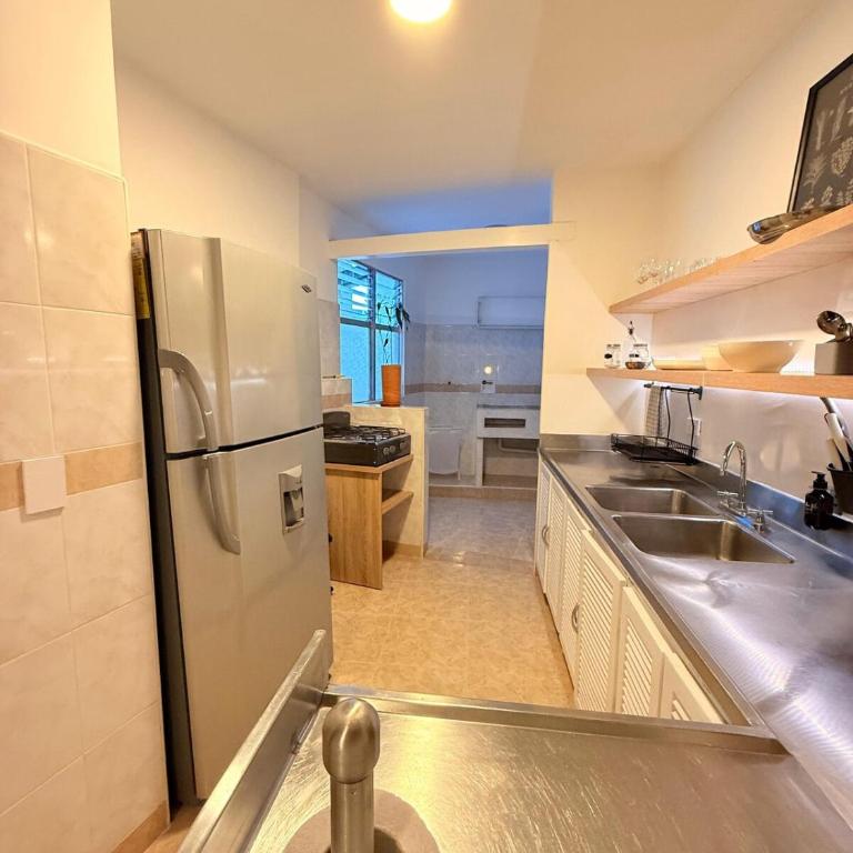 Entire apartment, best area in Laureles, Medellín - Apartamento de 3 dormitorios - 4