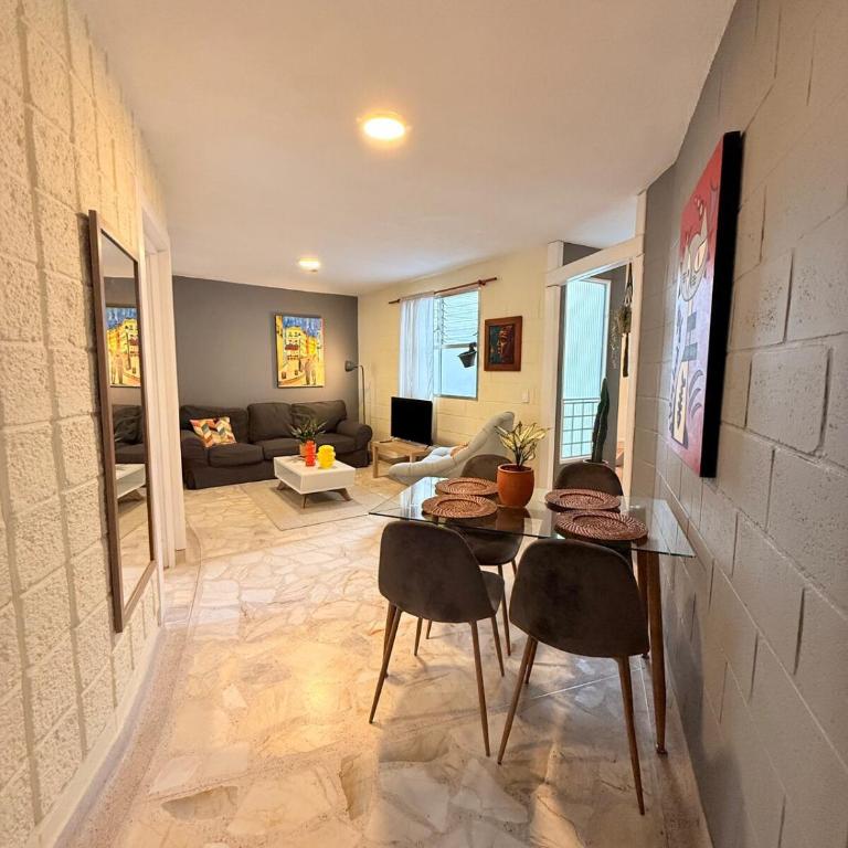 Entire apartment, best area in Laureles, Medellín - Apartamento de 3 dormitorios - 7
