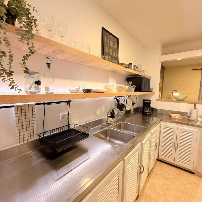 Entire apartment, best area in Laureles, Medellín - Apartamento de 3 dormitorios - 12