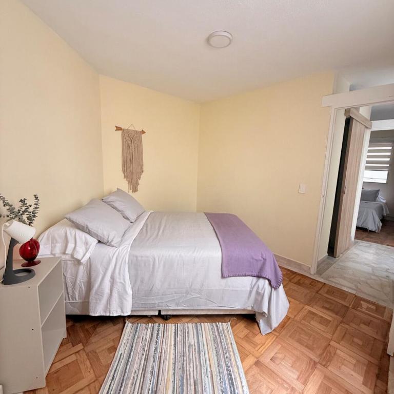 Entire apartment, best area in Laureles, Medellín - Apartamento de 3 dormitorios - 15