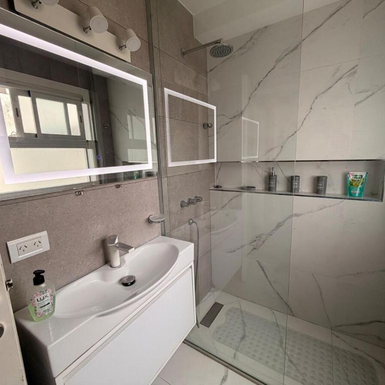 Modern apartment with balconies and open views - Apartamento de 2 dormitorios con balcón - 14