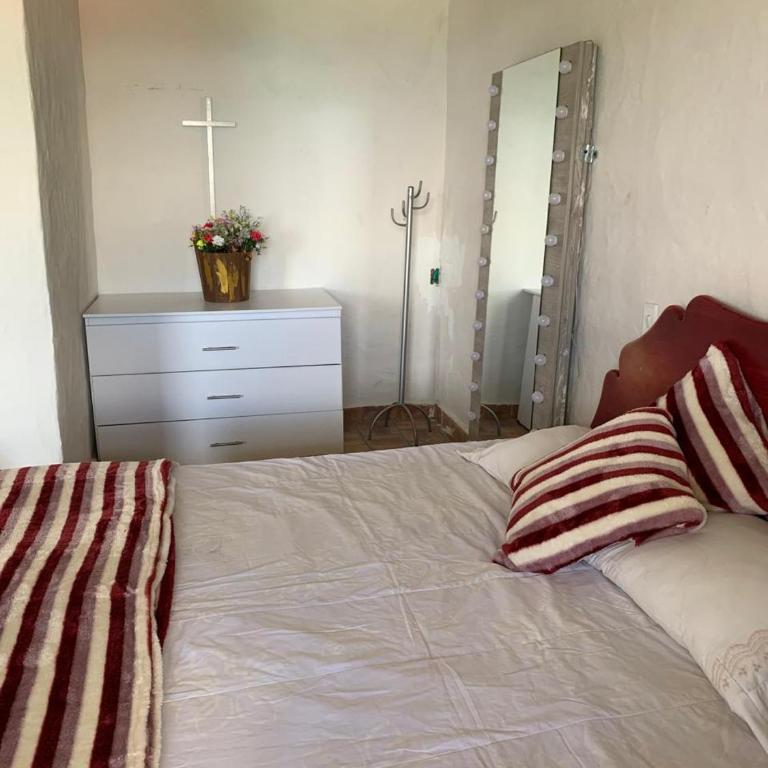 Cabañas con vista a San Gil Villa Alto del Angel - Casa con 1 dormitorio - 2