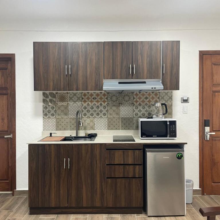 Cozy Apartment near Eugenia Metro Station - Mochaj - Apartamento de 2 dormitorios - 7