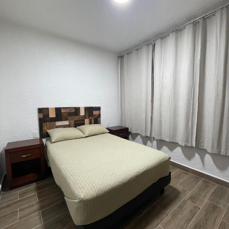 Cozy Apartment near Eugenia Metro Station - Mochaj - Apartamento de 2 dormitorios - 15
