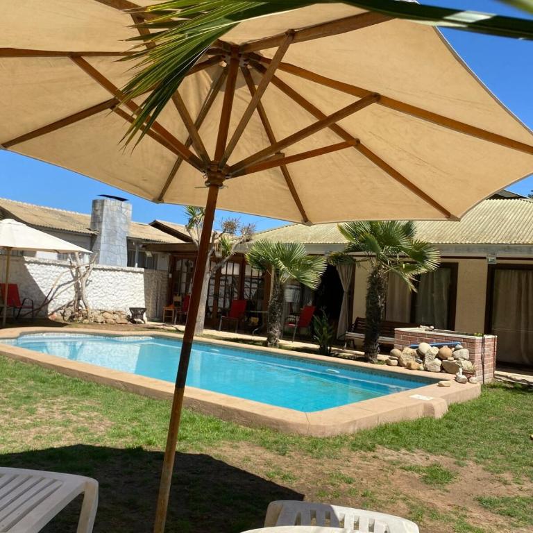 Spacious Beach House with Pool for Relaxing - Casa con 1 dormitorio - 10