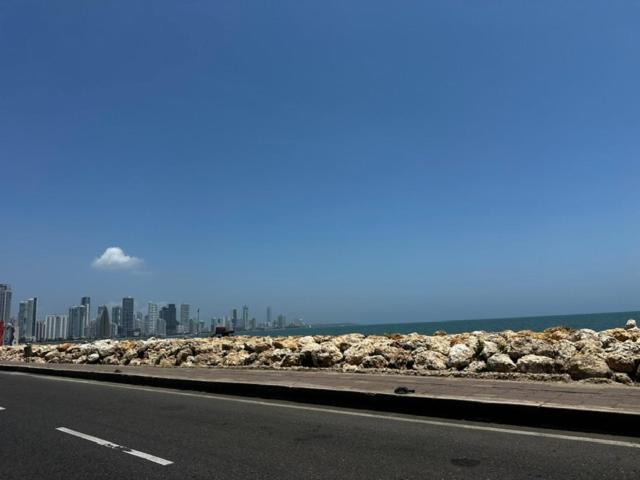 Sand Whisper Infinito Inn Bocagrande Cartagena - Two-Bedroom Deluxe Apartment - 11