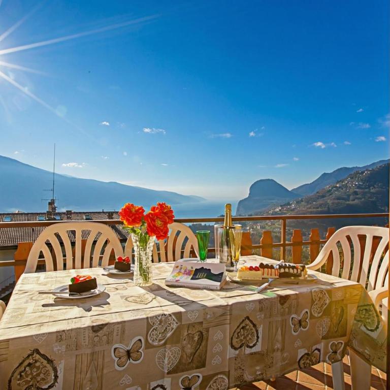 Balcone Panoramico sul Garda - Happy Rentals - Appartamento con Balcone - 23