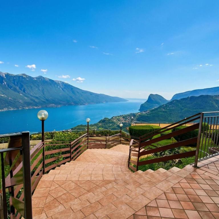 Balcone Panoramico sul Garda - Happy Rentals - Appartamento con Balcone - 25
