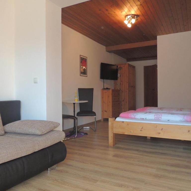 Haus Bergfried - Two-Bedroom Apartment - 9