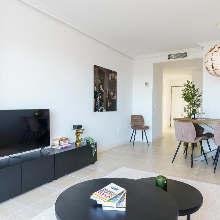 Luxe Golf & Family House Escape - Happy Rentals - Casa - 9