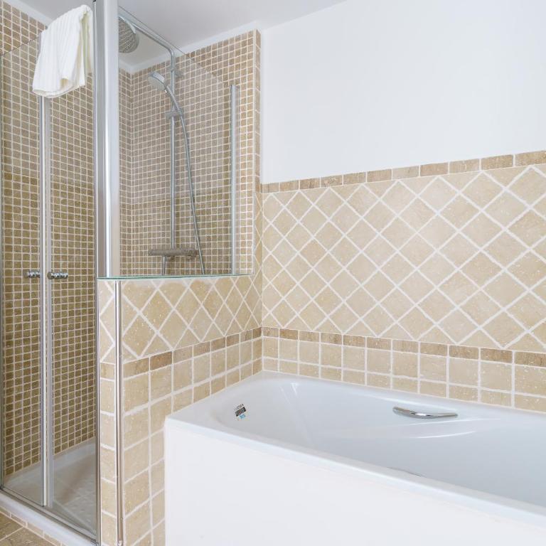 Luxe Golf & Family House Escape - Happy Rentals - Casa - 22