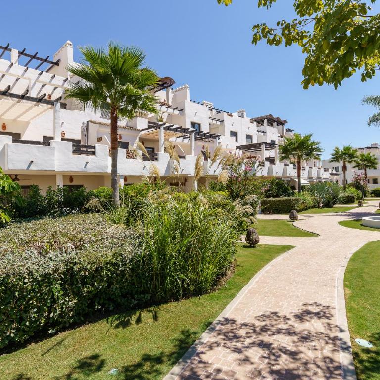 Luxe Golf & Family House Escape - Happy Rentals - Casa - 36