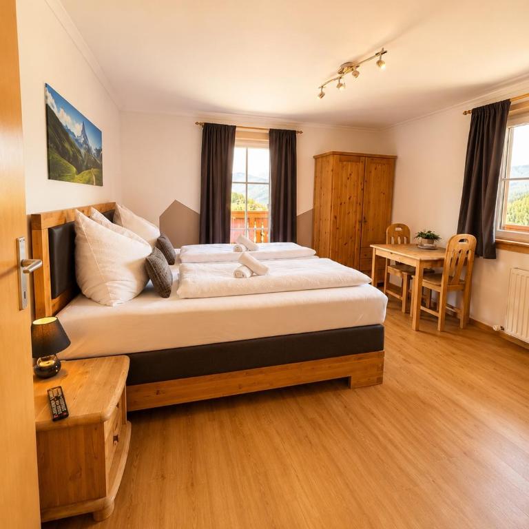 Frühstückspension Bachseitenhof - Standard Doppelzimmer mit Bergblick - 2