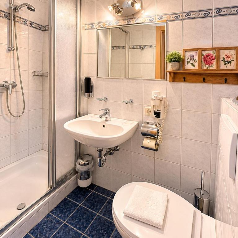 Frühstückspension Bachseitenhof - Standard Doppelzimmer mit Bergblick - 18