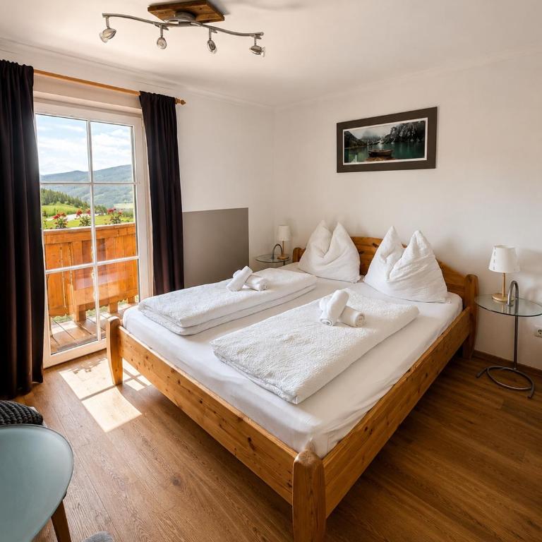 Frühstückspension Bachseitenhof - Standard Doppelzimmer mit Bergblick - 16