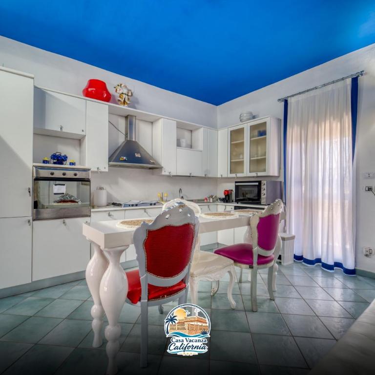 Casa Vacanza California - Two-Bedroom House - 4