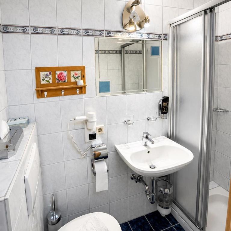 Frühstückspension Bachseitenhof - Standard Doppelzimmer mit Bergblick - 14