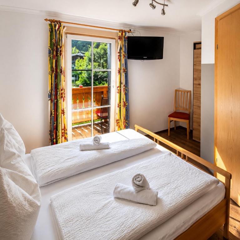 Frühstückspension Bachseitenhof - Standard Doppelzimmer mit Bergblick - 5
