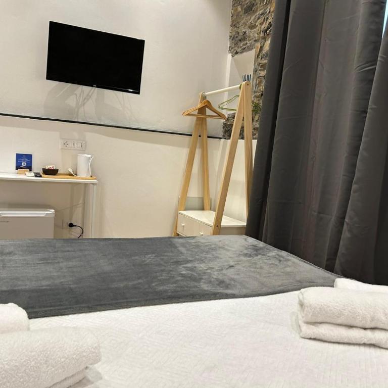 Via Del Teatro Station Apartment - Camera Matrimoniale - 5