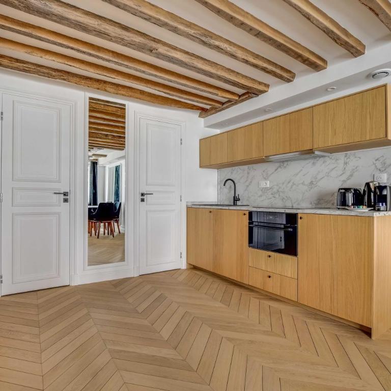 2BDR 5P apartment au centre de Paris in downtown Paris - One-Bedroom Apartment - 5