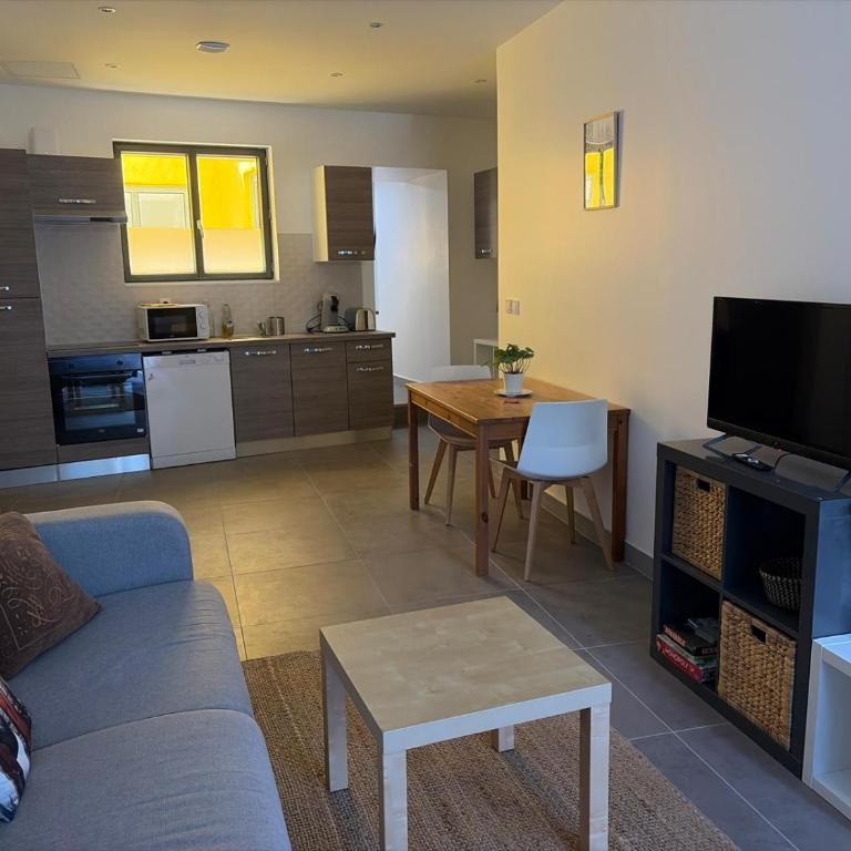 Studio Moderne & Lumineux Proche Thermes & Télécabine - Appartement 1 Chambre - 9