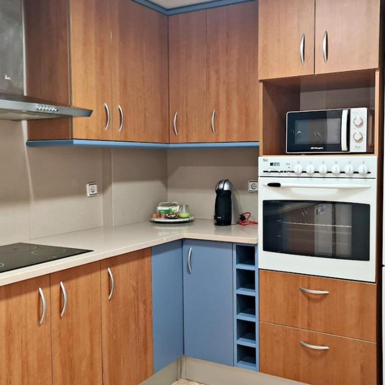 Teresita Home Sea Views and Private Parking - Apartamento - 5