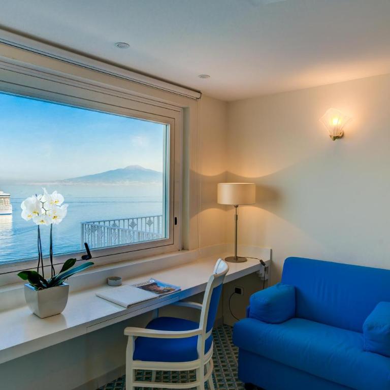 Grand Hotel Riviera - Executive Double or Twin Room with Front Sea View - 8