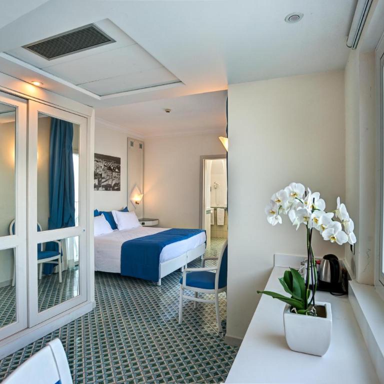 Grand Hotel Riviera - Executive Double or Twin Room with Front Sea View - 6